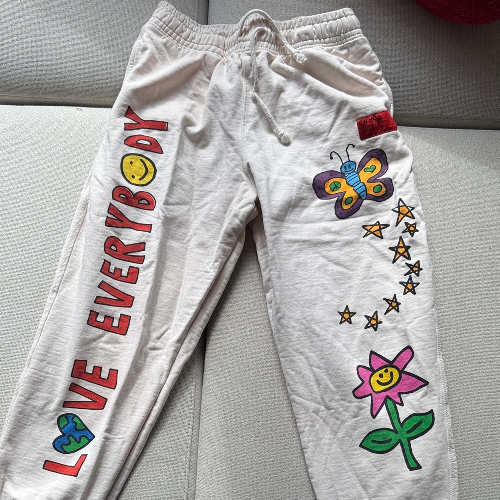 Chnge woman’s sweatpants